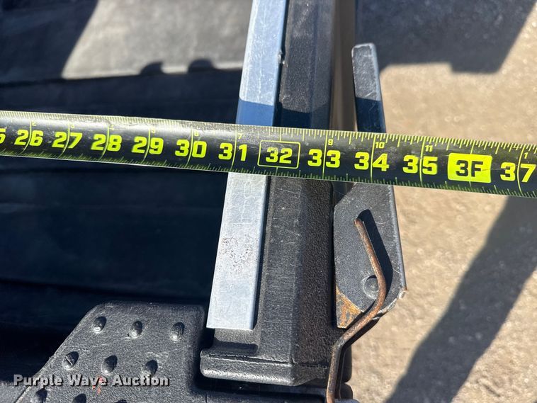 image for item EG1730 Cushman Shaker 800X golf cart