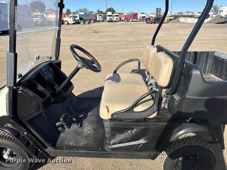 image for item EG1730 Cushman Shaker 800X golf cart