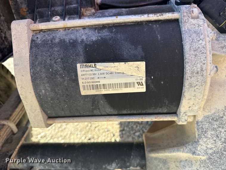 image for item EG1730 Cushman Shaker 800X golf cart