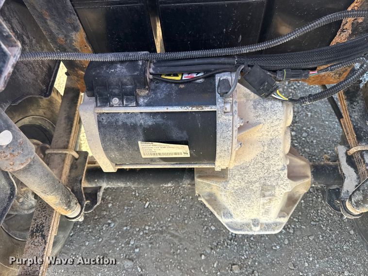 image for item EG1730 Cushman Shaker 800X golf cart