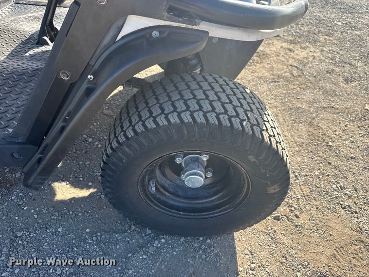 image for item EG1730 Cushman Shaker 800X golf cart