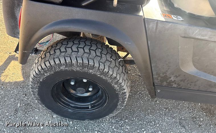 image for item EG1730 Cushman Shaker 800X golf cart