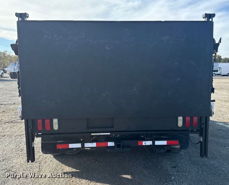 image for item EG1731 2015 Ford F450 Super Duty XL Crew Cab flatbed truck