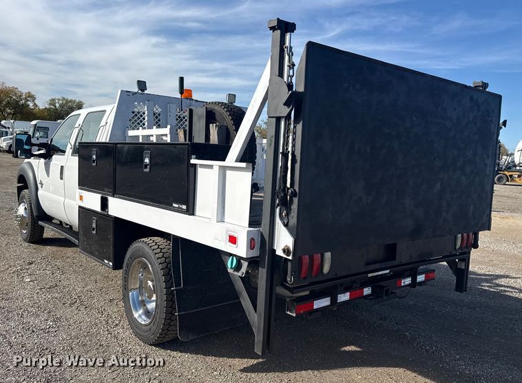 image for item EG1731 2015 Ford F450 Super Duty XL Crew Cab flatbed truck