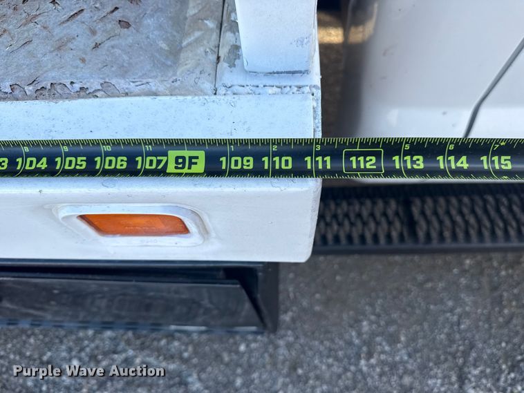 image for item EG1731 2015 Ford F450 Super Duty XL Crew Cab flatbed truck