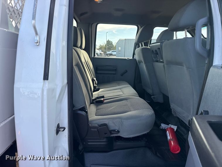 image for item EG1731 2015 Ford F450 Super Duty XL Crew Cab flatbed truck