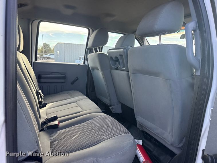 image for item EG1731 2015 Ford F450 Super Duty XL Crew Cab flatbed truck