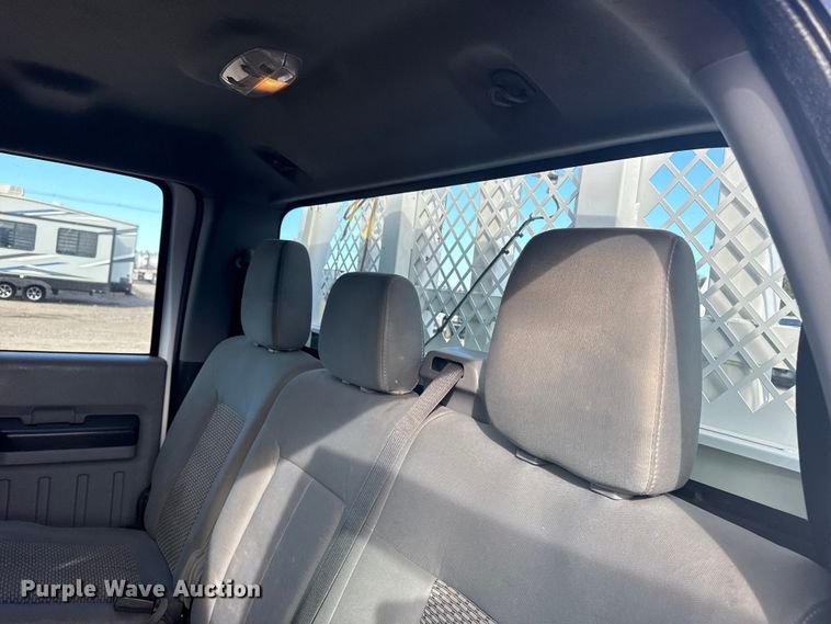 image for item EG1731 2015 Ford F450 Super Duty XL Crew Cab flatbed truck