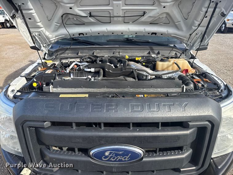 image for item EG1731 2015 Ford F450 Super Duty XL Crew Cab flatbed truck