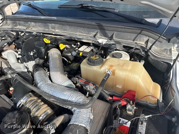 image for item EG1731 2015 Ford F450 Super Duty XL Crew Cab flatbed truck