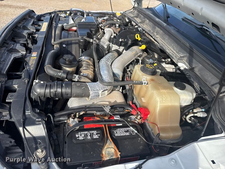 image for item EG1731 2015 Ford F450 Super Duty XL Crew Cab flatbed truck