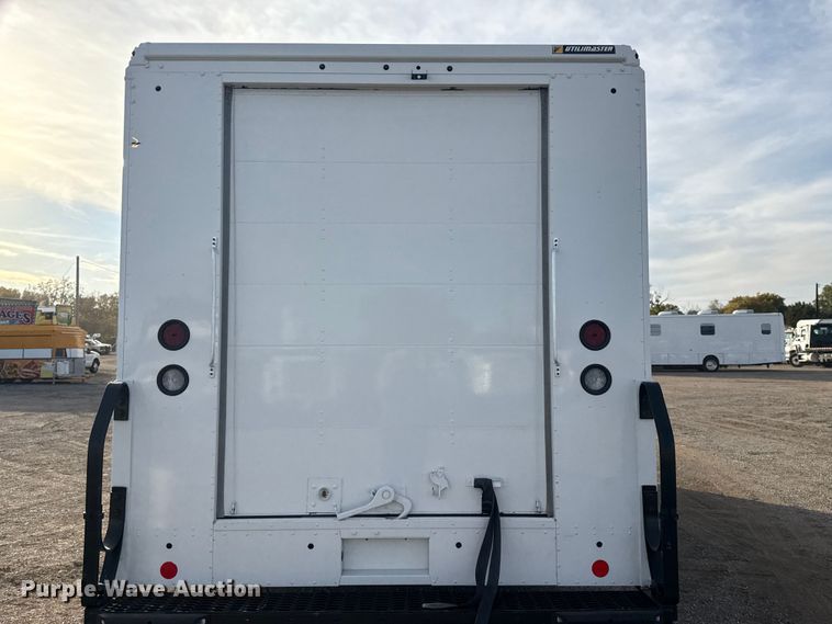 image for item EG1735 2022 Ford Utilimaster delivery truck