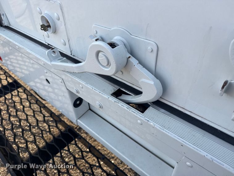 image for item EG1735 2022 Ford Utilimaster delivery truck