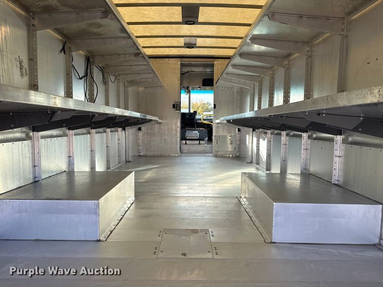 image for item EG1735 2022 Ford Utilimaster delivery truck