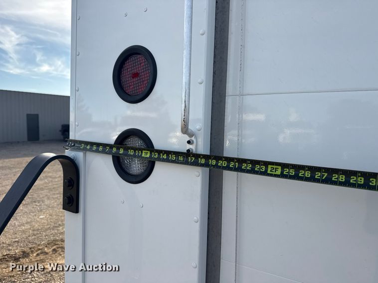 image for item EG1735 2022 Ford Utilimaster delivery truck