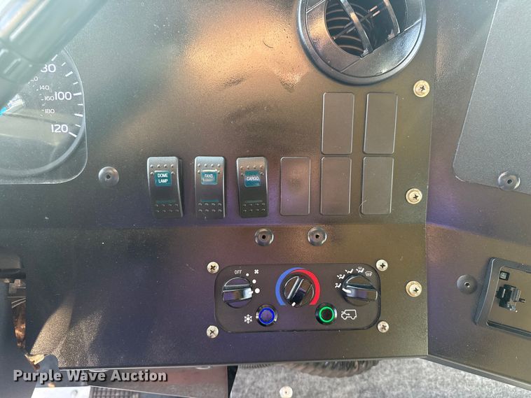 image for item EG1735 2022 Ford Utilimaster delivery truck