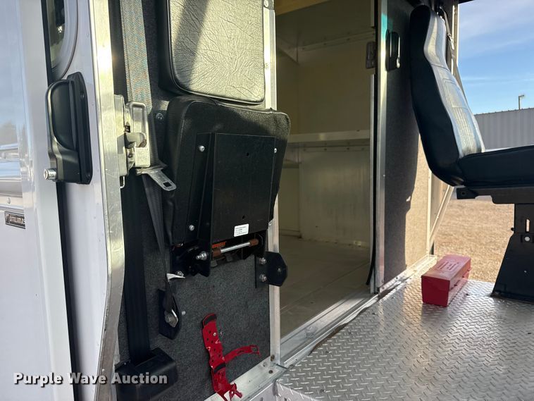 image for item EG1735 2022 Ford Utilimaster delivery truck