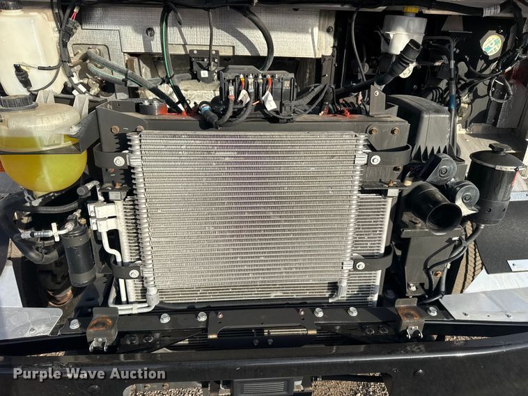 image for item EG1735 2022 Ford Utilimaster delivery truck