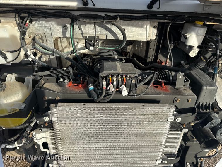 image for item EG1735 2022 Ford Utilimaster delivery truck