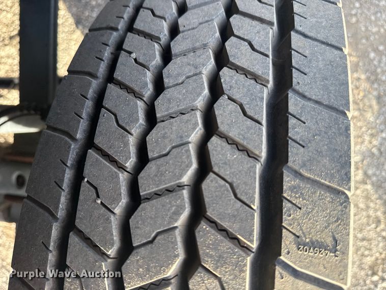 image for item EG1735 2022 Ford Utilimaster delivery truck