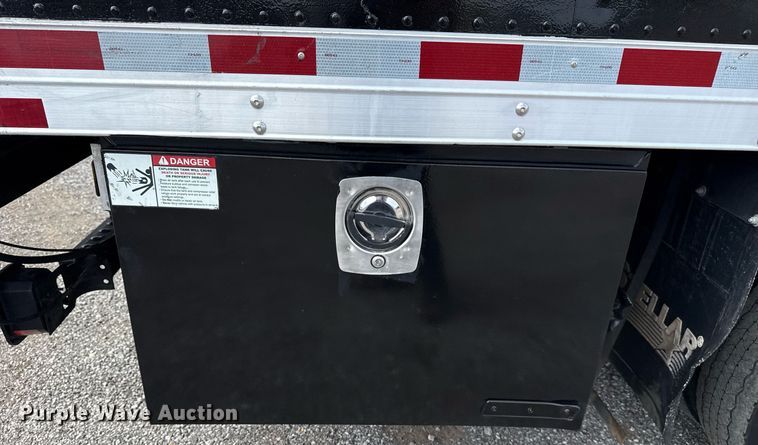 image for item EG5981 2015 Ford F550 box truck