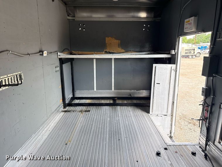 image for item EG5981 2015 Ford F550 box truck