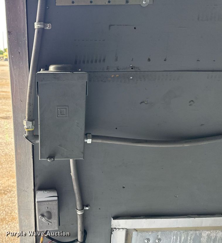 image for item EG5981 2015 Ford F550 box truck