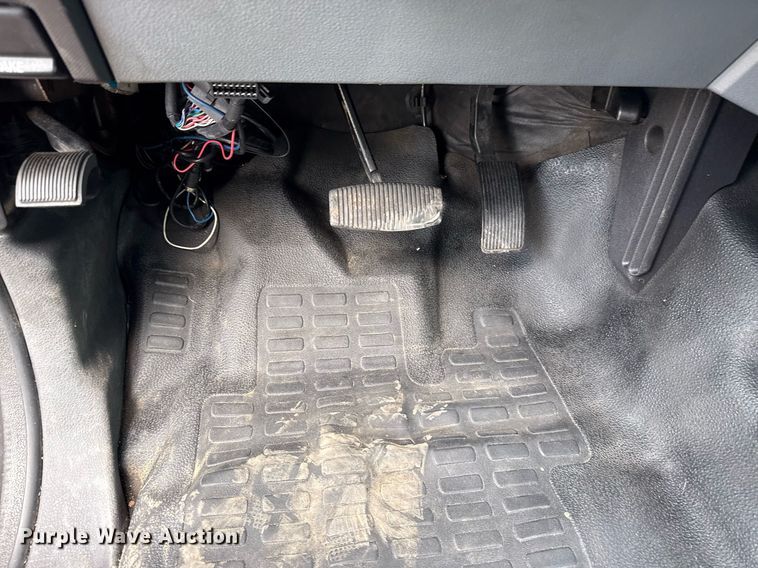 image for item EG5981 2015 Ford F550 box truck