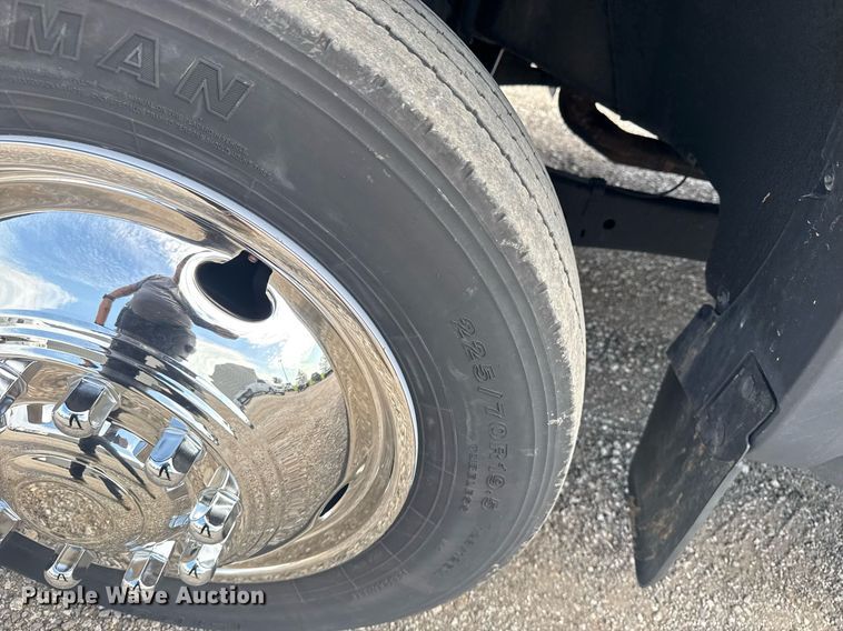 image for item EG5981 2015 Ford F550 box truck