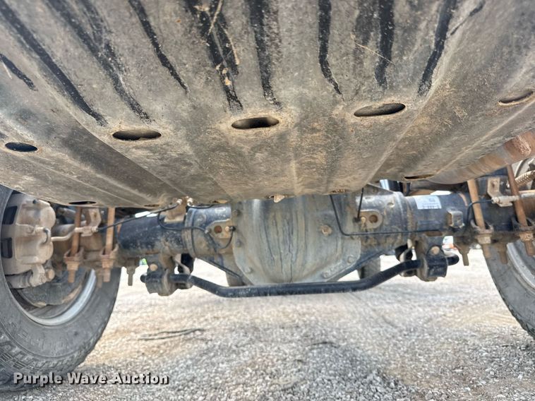 image for item EG6063 2019 Ford F350 Super Duty XL SuperCab pickup truck cab and chassis