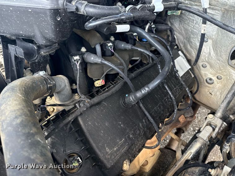 image for item EG6063 2019 Ford F350 Super Duty XL SuperCab pickup truck cab and chassis