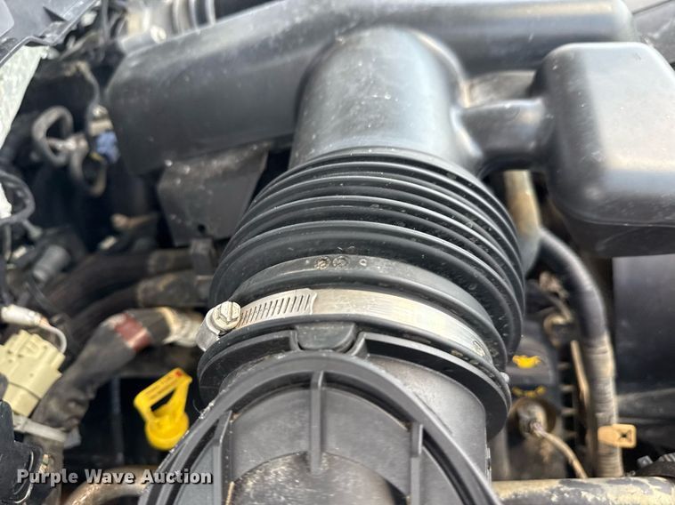 image for item EG6063 2019 Ford F350 Super Duty XL SuperCab pickup truck cab and chassis