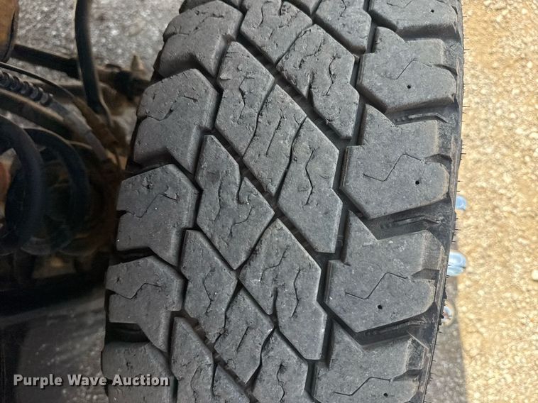 image for item EG6063 2019 Ford F350 Super Duty XL SuperCab pickup truck cab and chassis