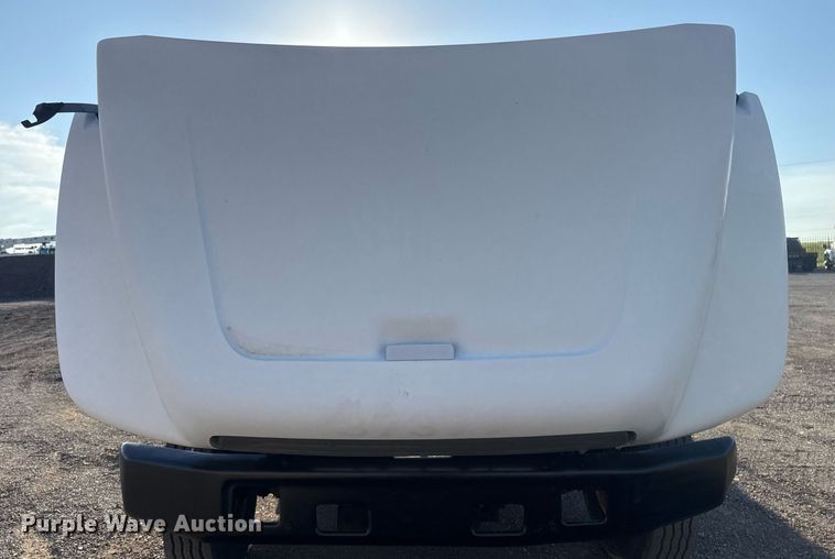 image for item EG6066 1997 Ford F700 scissor lift truck