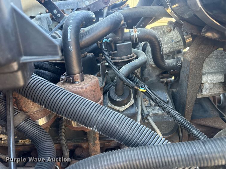 image for item EG6066 1997 Ford F700 scissor lift truck