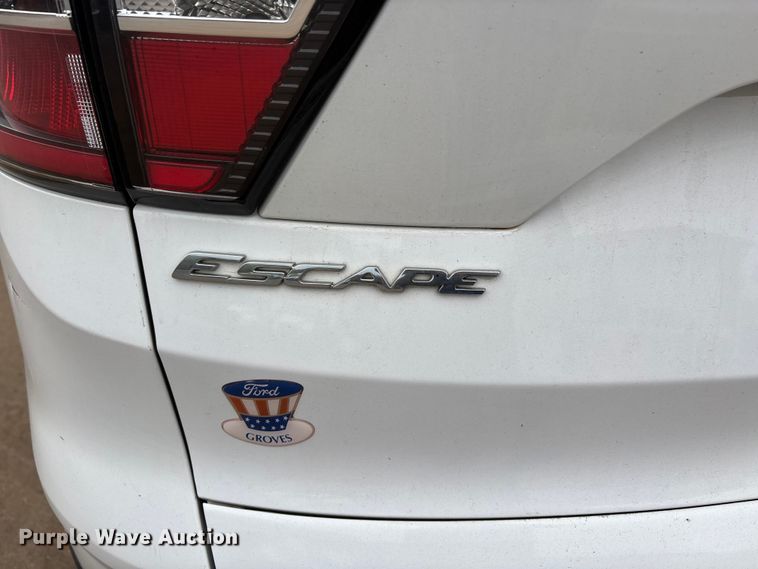 image for item EJ7701 2017 Ford Escape SUV