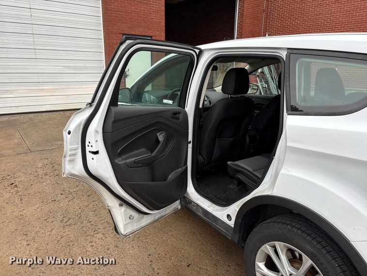 image for item EJ7701 2017 Ford Escape SUV