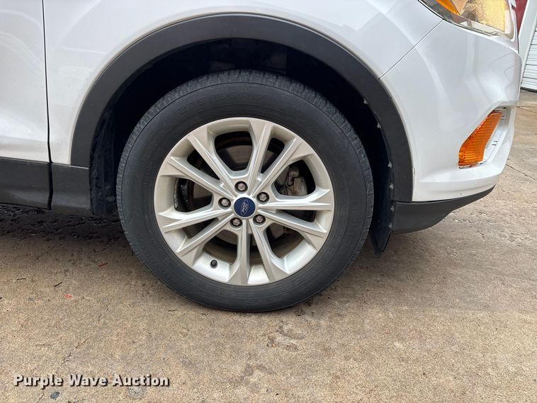 image for item EJ7701 2017 Ford Escape SUV