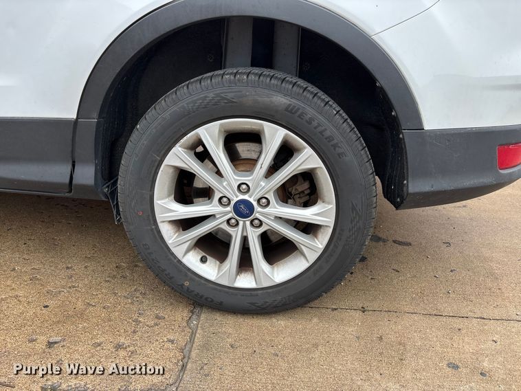 image for item EJ7701 2017 Ford Escape SUV