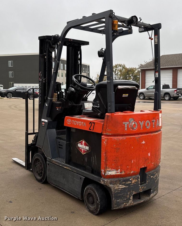 image for item EJ7702 Toyota 7FBCU18 forklift