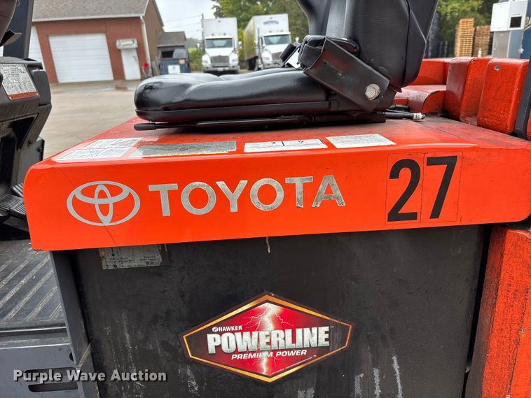 image for item EJ7702 Toyota 7FBCU18 forklift