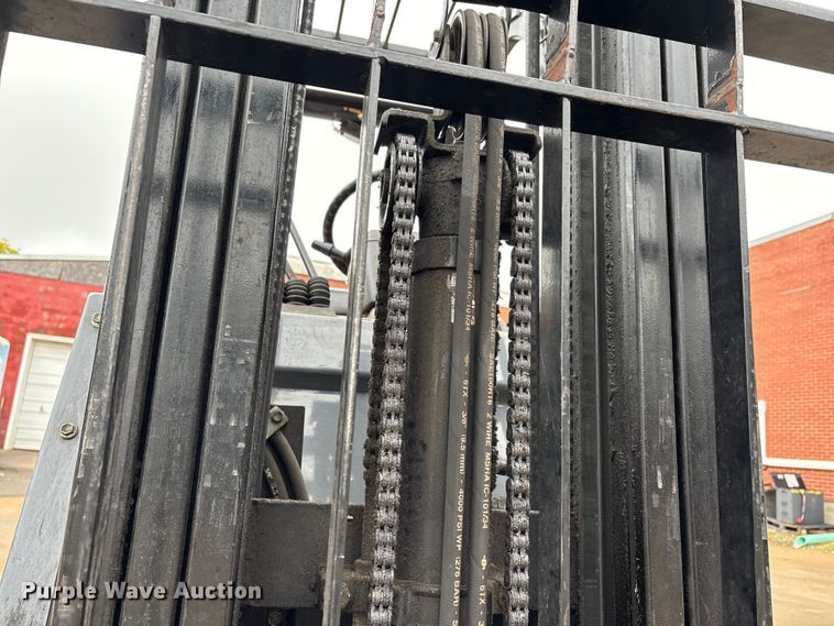 image for item EJ7702 Toyota 7FBCU18 forklift