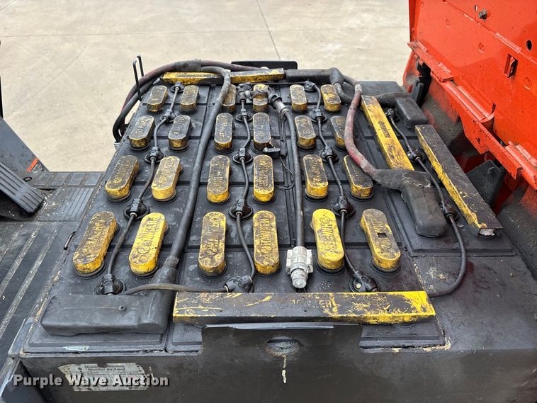 image for item EJ7702 Toyota 7FBCU18 forklift