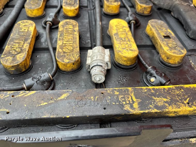 image for item EJ7702 Toyota 7FBCU18 forklift