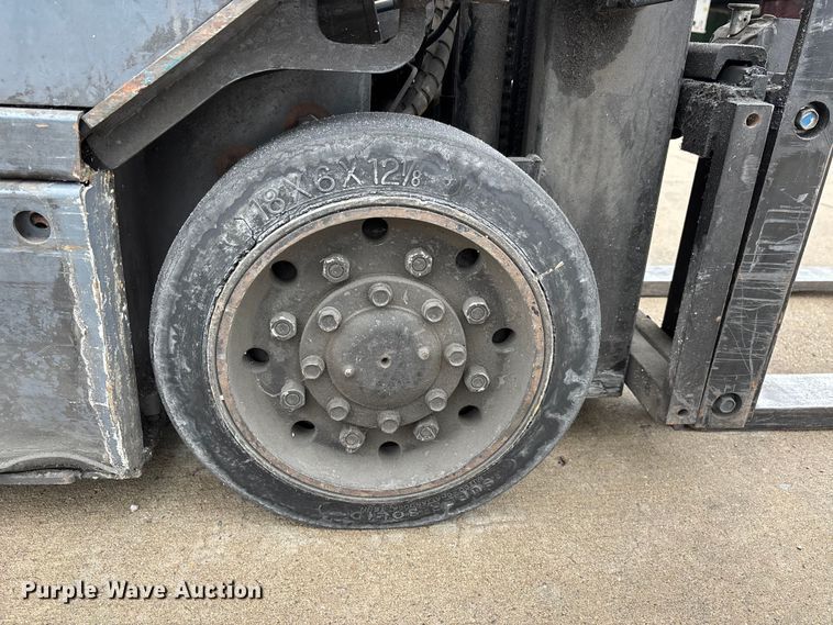 image for item EJ7702 Toyota 7FBCU18 forklift