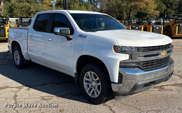 image for item EJ7703 2020 Chevrolet Silverado 1500 LT Crew Cab pickup truck
