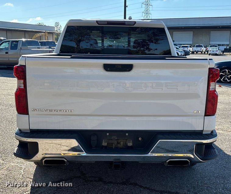 image for item EJ7703 2020 Chevrolet Silverado 1500 LT Crew Cab pickup truck