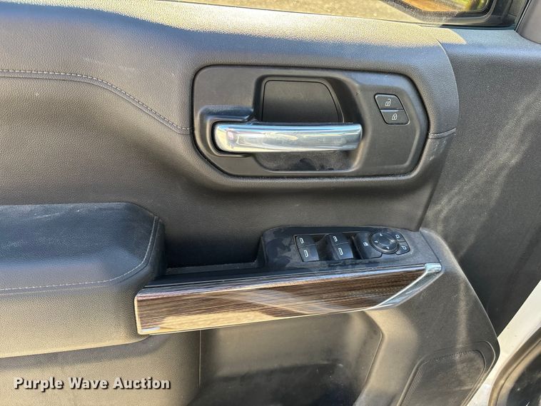 image for item EJ7703 2020 Chevrolet Silverado 1500 LT Crew Cab pickup truck