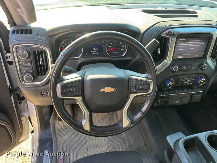 image for item EJ7703 2020 Chevrolet Silverado 1500 LT Crew Cab pickup truck