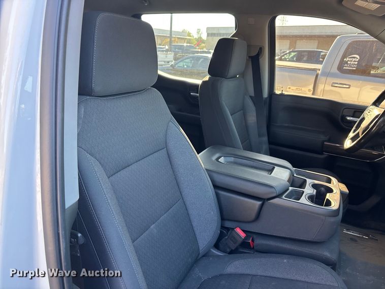 image for item EJ7703 2020 Chevrolet Silverado 1500 LT Crew Cab pickup truck